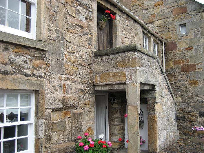 CuteStAndrewsHouse1.jpg